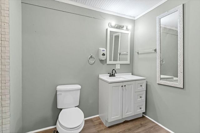 5441 E 27th Street, Kansas City, MO 64127