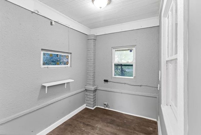 5441 E 27th Street, Kansas City, MO 64127
