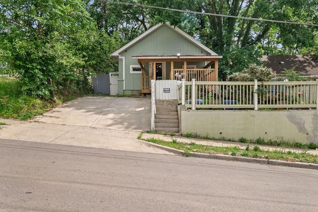 5441 E 27th Street, Kansas City, MO 64127