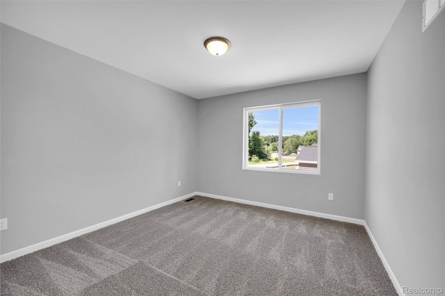 10010 Santa Lucia Court, Grand Blanc, MI 48439