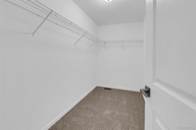 10010 Santa Lucia Court, Grand Blanc, MI 48439