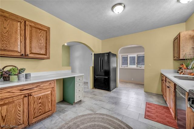 42027 Griswold Road, Elyria, OH 44035