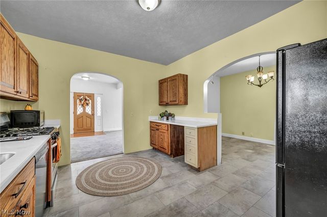 42027 Griswold Road, Elyria, OH 44035