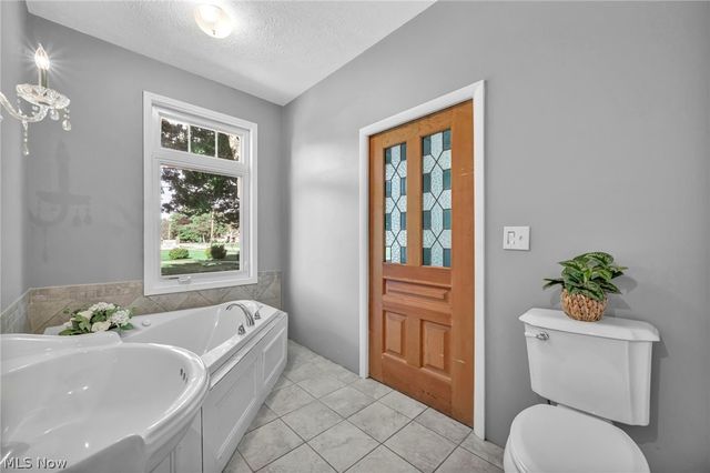 42027 Griswold Road, Elyria, OH 44035