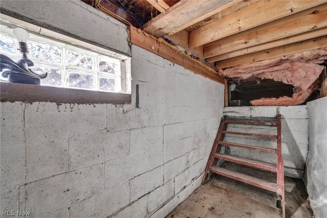42027 Griswold Road, Elyria, OH 44035