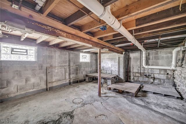 42027 Griswold Road, Elyria, OH 44035