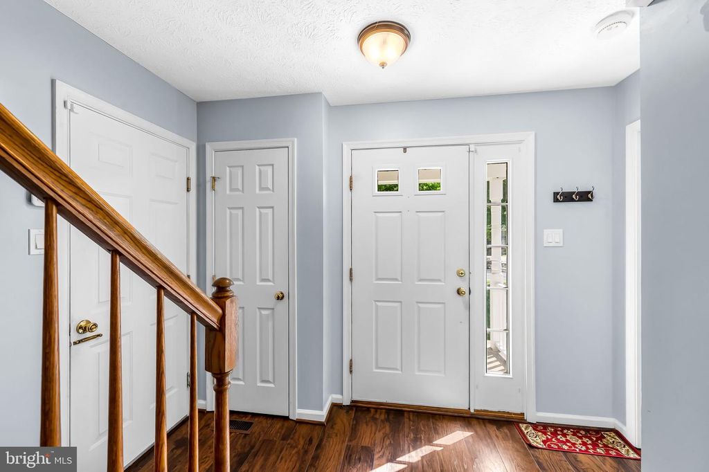 Image 3 of property listing at 422 DOE MEADOW DR, Owings Mills, MD 21117