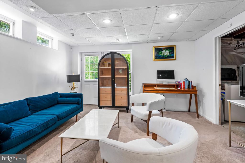 Image 37 of property listing at 422 DOE MEADOW DR, Owings Mills, MD 21117