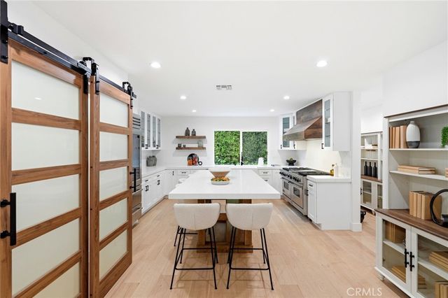 6317 Orion, Van Nuys, CA 91411