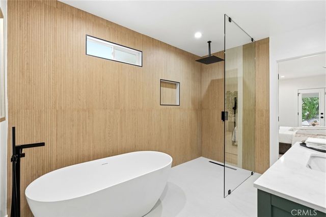 6317 Orion, Van Nuys, CA 91411