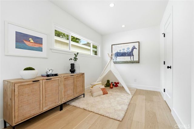 6317 Orion, Van Nuys, CA 91411
