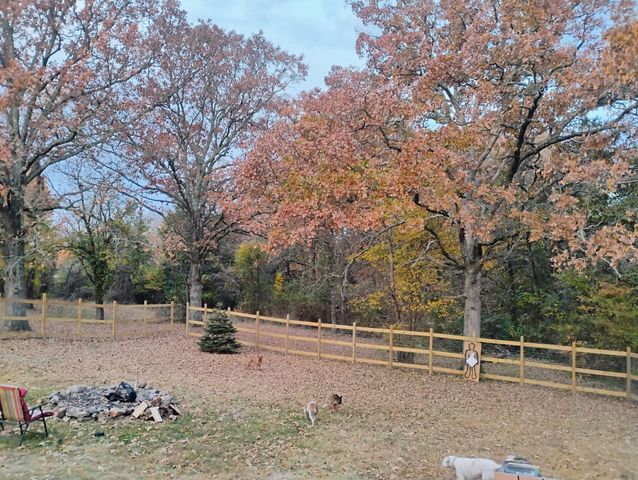 479 Oak Hill Road, Houston, MO 65483