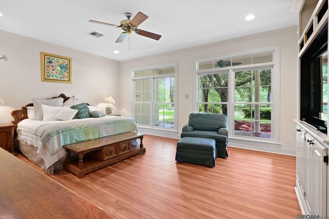 5807 Laurel Hill Ln, St Francisville, LA 70775