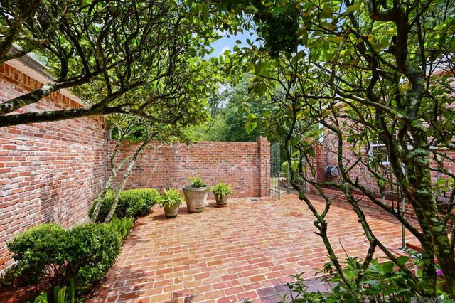 5807 Laurel Hill Ln, St Francisville, LA 70775