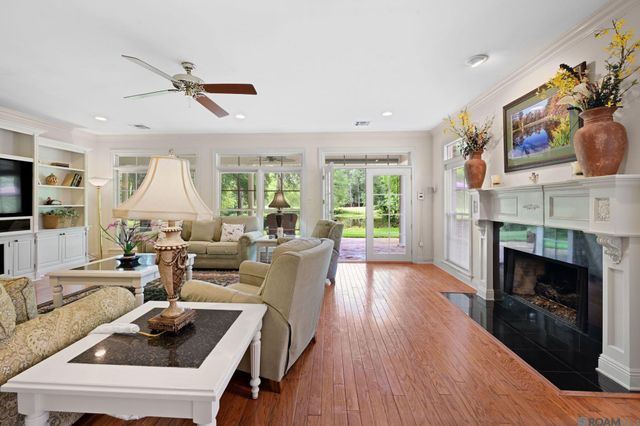 5807 Laurel Hill Ln, St Francisville, LA 70775