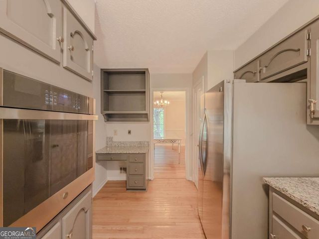 2764 Amberly Way, Snellville, GA 30078