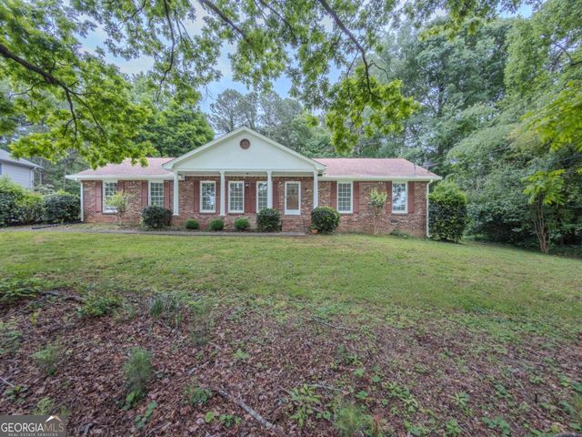 2764 Amberly Way, Snellville, GA 30078