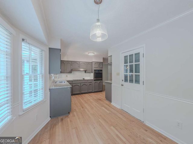 2764 Amberly Way, Snellville, GA 30078