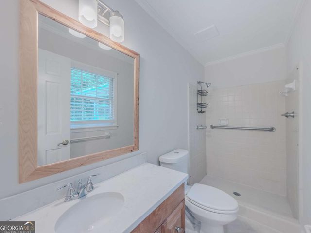 2764 Amberly Way, Snellville, GA 30078