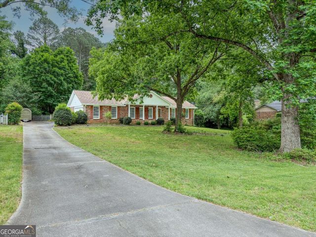 2764 Amberly Way, Snellville, GA 30078