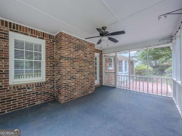 2764 Amberly Way, Snellville, GA 30078