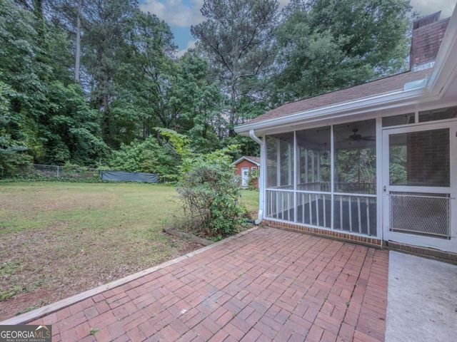 2764 Amberly Way, Snellville, GA 30078