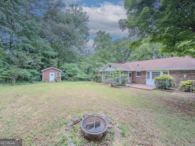 2764 Amberly Way, Snellville, GA 30078