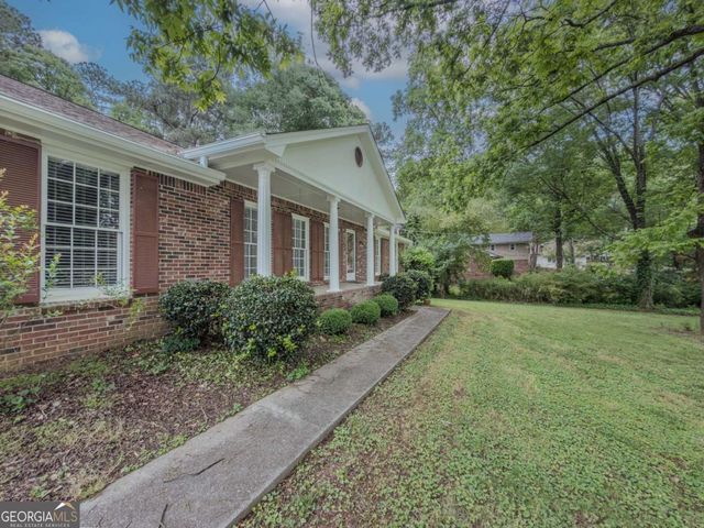 2764 Amberly Way, Snellville, GA 30078
