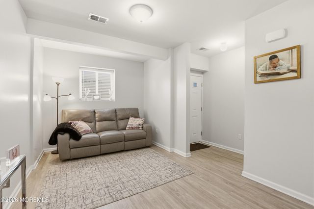 41 Majestic Way, Lakewood, NJ 08701