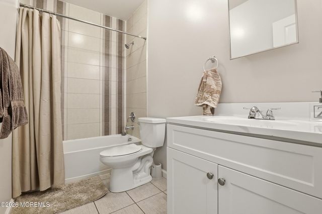 41 Majestic Way, Lakewood, NJ 08701