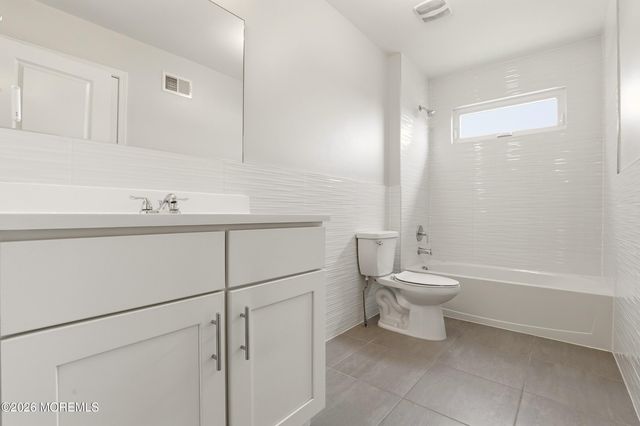 41 Majestic Way, Lakewood, NJ 08701