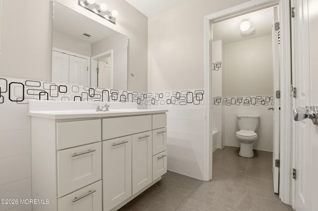 41 Majestic Way, Lakewood, NJ 08701