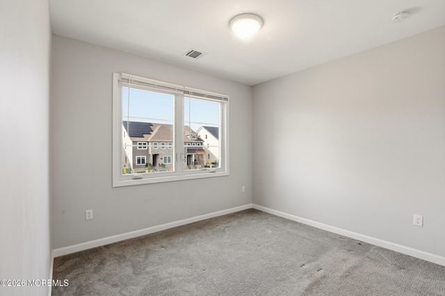 41 Majestic Way, Lakewood, NJ 08701