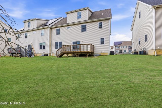 41 Majestic Way, Lakewood, NJ 08701