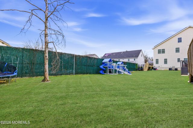 41 Majestic Way, Lakewood, NJ 08701