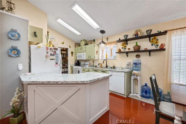 1536 South State Street 223, Hemet, CA 92543