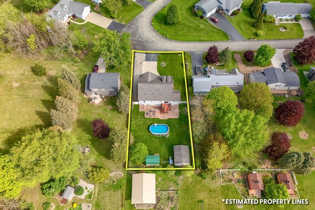 301 Case Street, Jonesville, MI 49250