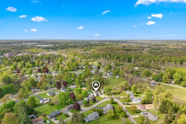 301 Case Street, Jonesville, MI 49250