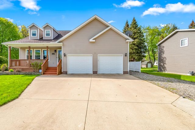 301 Case Street, Jonesville, MI 49250