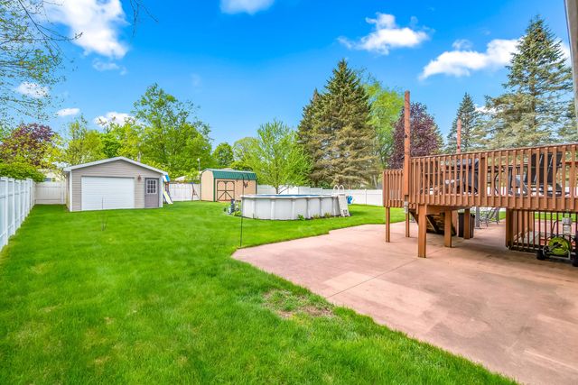 301 Case Street, Jonesville, MI 49250
