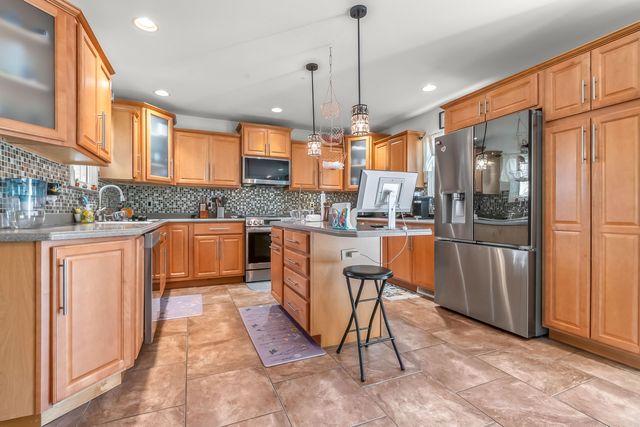 301 Case Street, Jonesville, MI 49250