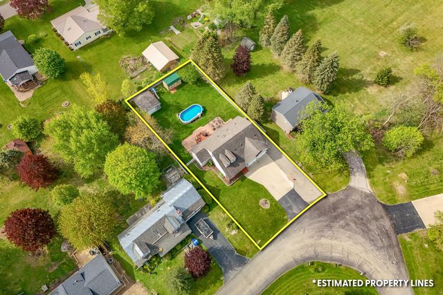301 Case Street, Jonesville, MI 49250