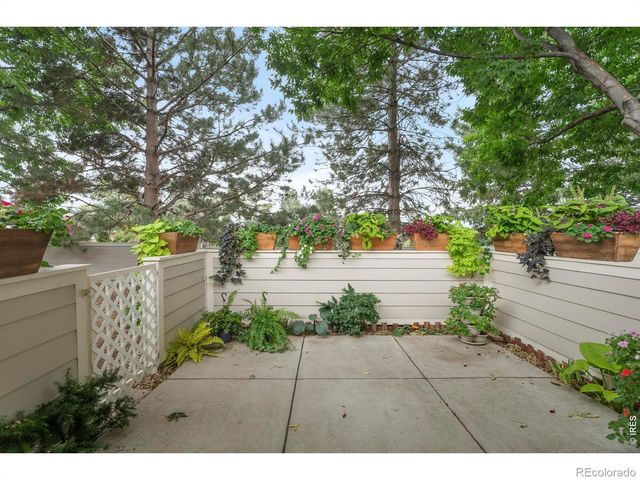 959 Hover Ridge Circle, Longmont, CO 80501