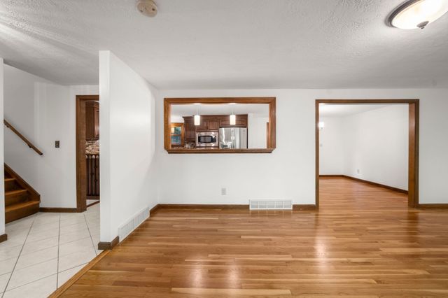 211 Clark Rd, Plymouth, MA 02360