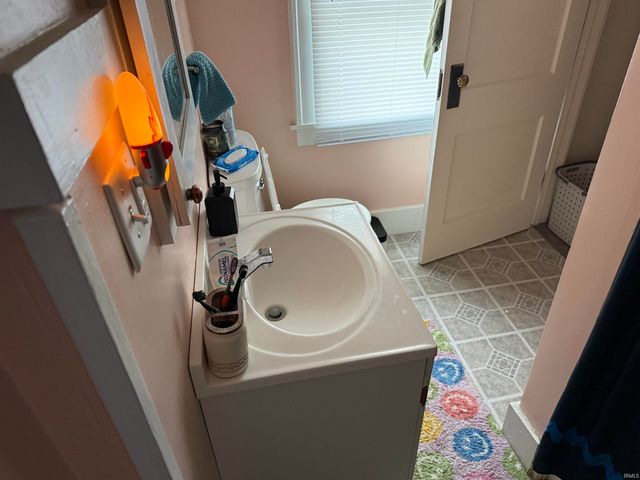 918 E Bowman Street, South Bend, IN 46613