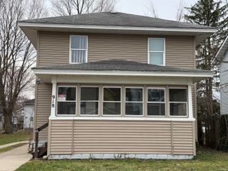 918 E Bowman Street, South Bend, IN 46613