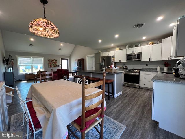 99 EAST CREEK RUN LOOP, Fort Ashby, WV 26719