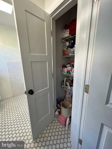 99 EAST CREEK RUN LOOP, Fort Ashby, WV 26719