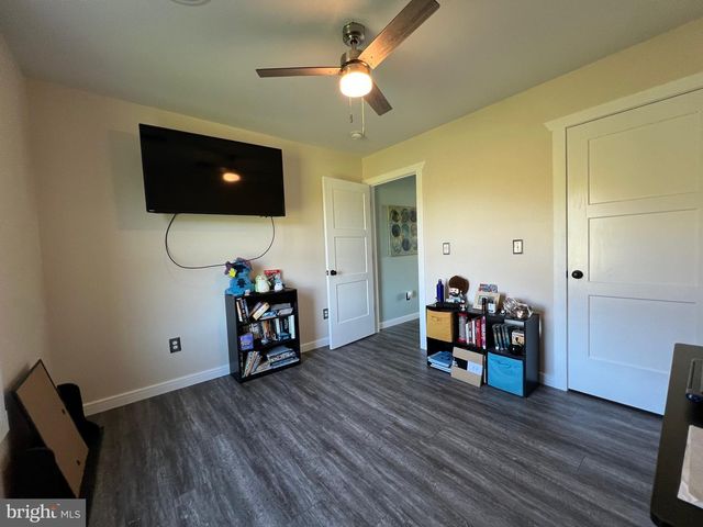 99 EAST CREEK RUN LOOP, Fort Ashby, WV 26719