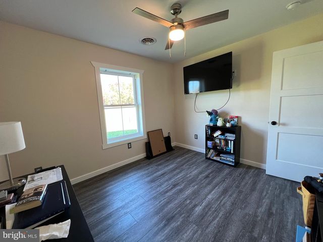 99 EAST CREEK RUN LOOP, Fort Ashby, WV 26719